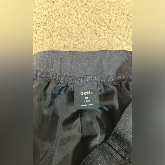 Bundle of Gap kids sequin skirts - Picture 2 of 11